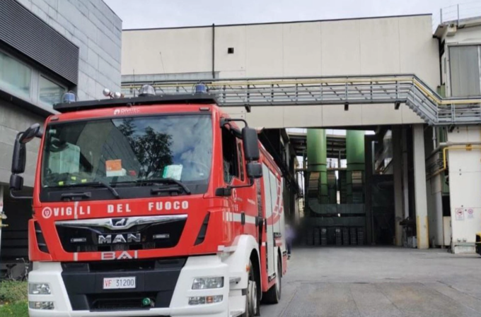 Operaio bergamasco 62enne investito dal piombo fuso: è in terapia intensiva a Monza