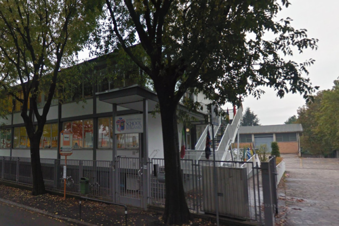 Tentato furto all’International School of Bergamo: finestra spaccata, ma scatta l’allarme