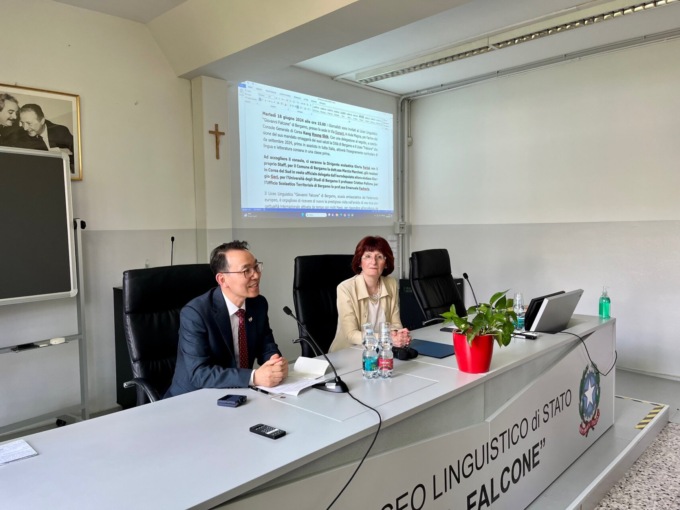 Il Liceo Falcone sarà la prima scuola in Italia a insegnare il coreano