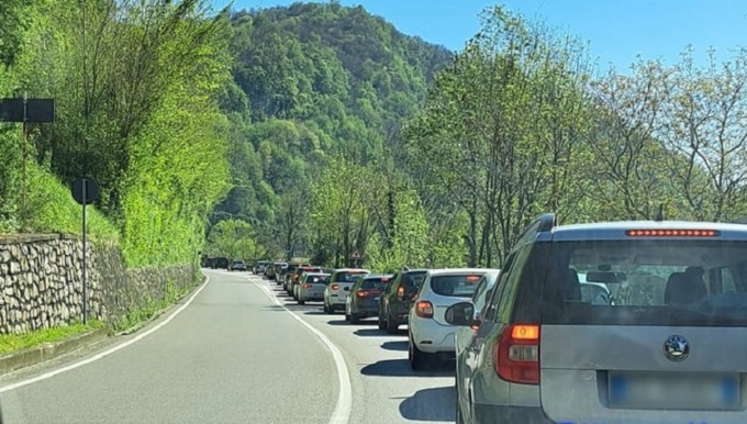 «Un’ora dal viadotto di Sedrina a Bergamo: tutta colpa dei lavori per la tramvia T2»