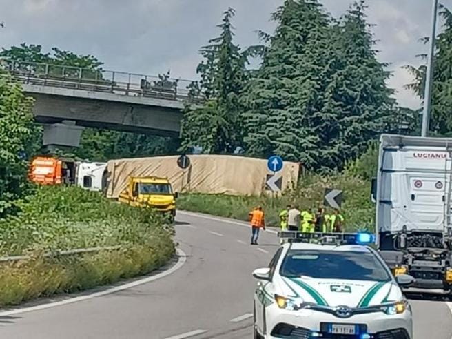 Cassinone, riaperto lo svincolo principale. Fine lavori entro il tardo pomeriggio