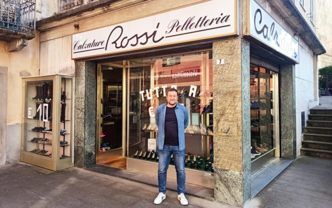 Quelle scarpe ne hanno fatta di strada… Chiuso il calzaturificio Rossi a Ponte San Pietro