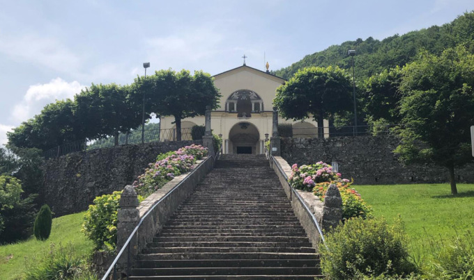 «Alla Madonna di Altino non servono bancarelle, la gente ci sale per devozione»
