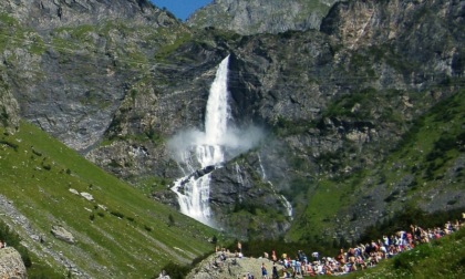 Cascate del Serio, lo spettacolo si rinnova: il calendario 2025 delle aperture