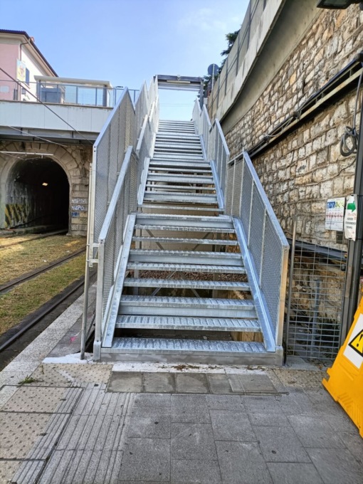 Finita la sostituzione delle scale mobili con quelle fisse alla fermata Teb di Borgo Palazzo