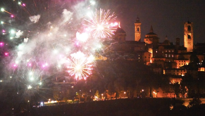 Festa dell’Apparizione in Borgo Santa Caterina, modifiche alla viabilità e… fuochi d’artificio