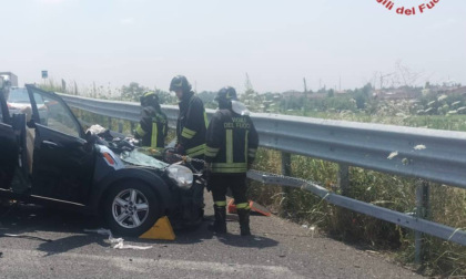 Incidente a Romano: frontale tra auto e camion