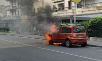 Panda in fiamme in via San Giovanni Bosco, zona Malpensata