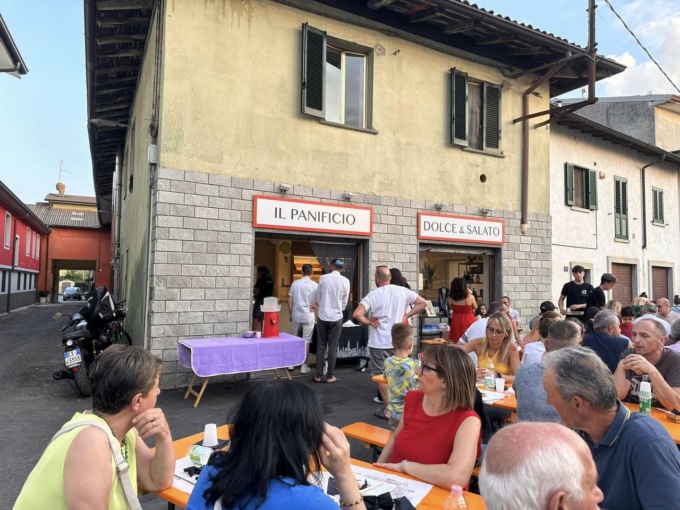 Una moto è piombata sulla folla alla Notte Bianca di Brignano: due donne ferite, ma non gravi
