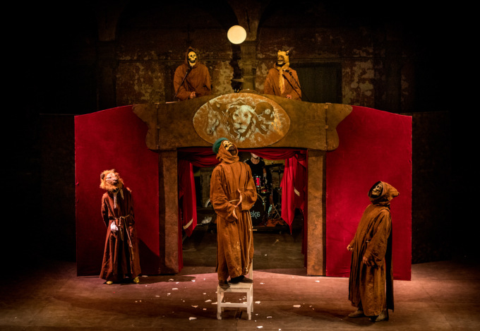 Con “Maschere a confronto”, il Teatro Tascabile di Bergamo torna al Monastero del Carmine