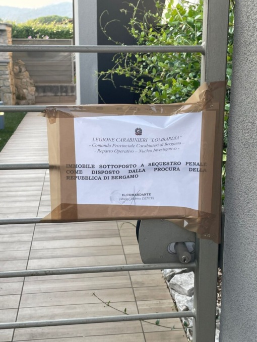 Omicidio di Terno, gli inquirenti scavano nel passato di Sharon. L’abitazione posta sotto sequestro