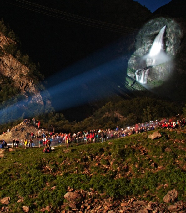 Prima apertura notturna per le cascate del Serio: ecco quando ammirarle questa estate
