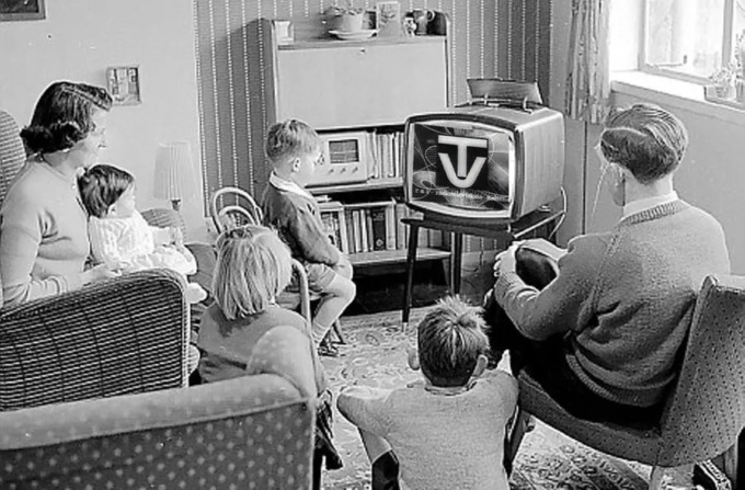 “La Tv in bianco e nero”, sabato a Leffe il concerto in ricordo della televisione di una volta