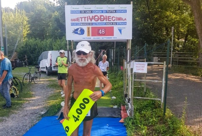La sfida di Lucio Bazzana si ferma a 4mila chilometri: doppia frattura al piede destro