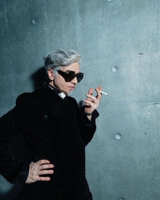 Morgan a processo per stalking: persecuzioni e revenge porn anche a Merate