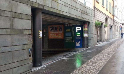 Il parcheggio Del Centro di via Borfuro chiude per una settimana: occhio alla Ztl!