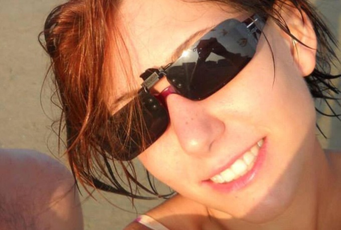 Sharon Verzeni e l’abitudine di fare jogging la sera tardi. Oggi (1° agosto) l’autopsia