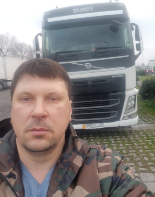 Chi era Durnea Dumitru Florin, l’autista di 44 anni morto a Pontida investito da un camion
