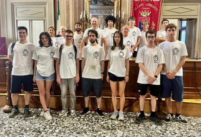 Quindici bravi ragazzi hanno ripulito tutta Alzano Lombardo (bellissimo progetto!)