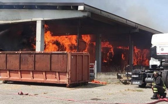 Dopo quello del 6 agosto, un altro incendio nel fienile di un’azienda agricola di Urgnano