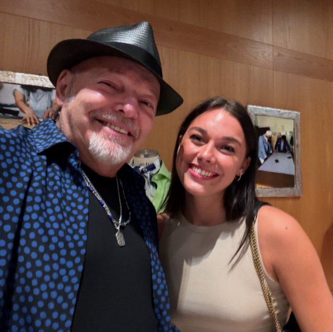 Vasco Rossi e quel selfie con Giorgia Villa: «Kom… plimentissimi»