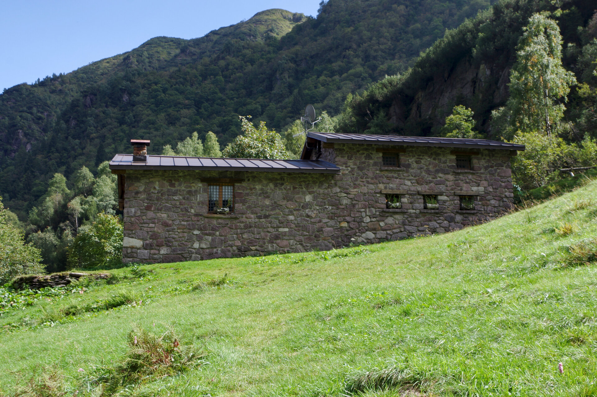 10 - Escursione rifugio Gianpace e Val Sanguigno