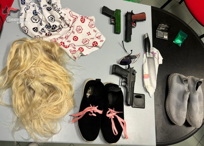 Rapinano un supermercato a Verdellino, uno dei clienti reagisce e scappano: arrestati dai carabinieri