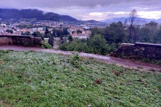 Il Comune stanzia 48mila euro per ricostruire il parapetto del Baluardo del Pallone, sulle Mura