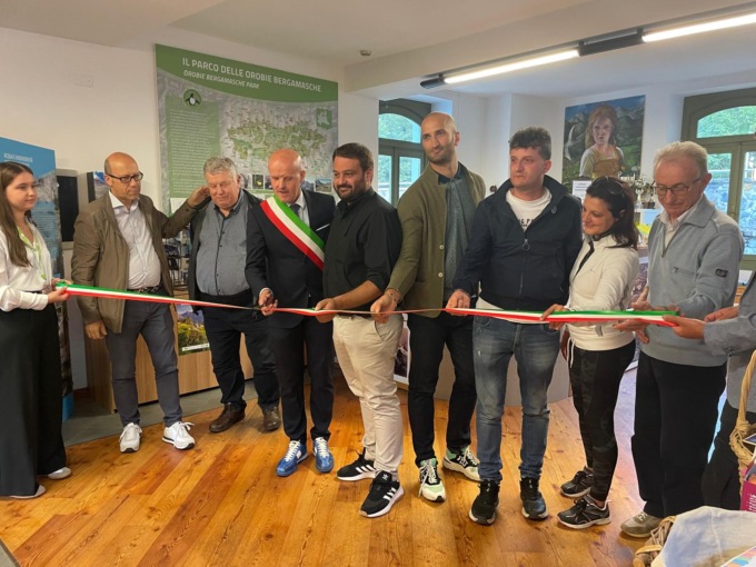 Inaugurato a Valbondione il nuovo ufficio turistico gestito da Promoserio