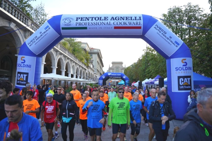 Oltre 10mila persone all’edizione 2024 della StraBergamo: le foto della manifestazione