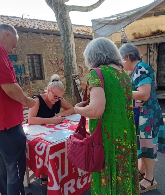 In Bergamasca raccolte 1.800 firme contro l’autonomia differenziata. Ecco i prossimi banchetti