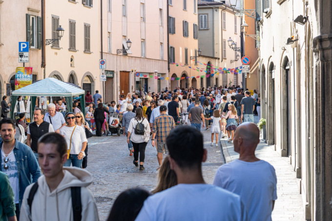 Attese oltre 30 mila persone alla grande Festa di Borgo Palazzo, con il Buskers Festival 2024