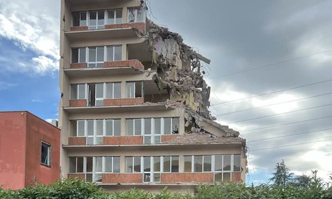 Demolito L’Emiliano di Villa d’Almè: sorgerà un nuovo supermercato (il quinto)