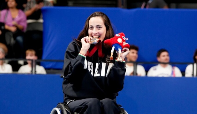 Paralimpiadi di Parigi, Giulia Terzi bronzo nei 400 stile libero: «Abbiamo fatto l’impossibile»