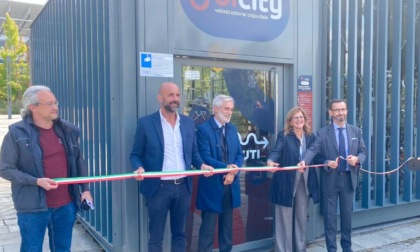 La velostazione all'ospedale Papa Giovanni (operativa da maggio) è stata inaugurata