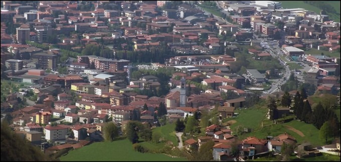 «C’è un uomo che entra in box e giardini. Va fermato, per sicurezza sua e degli altri»