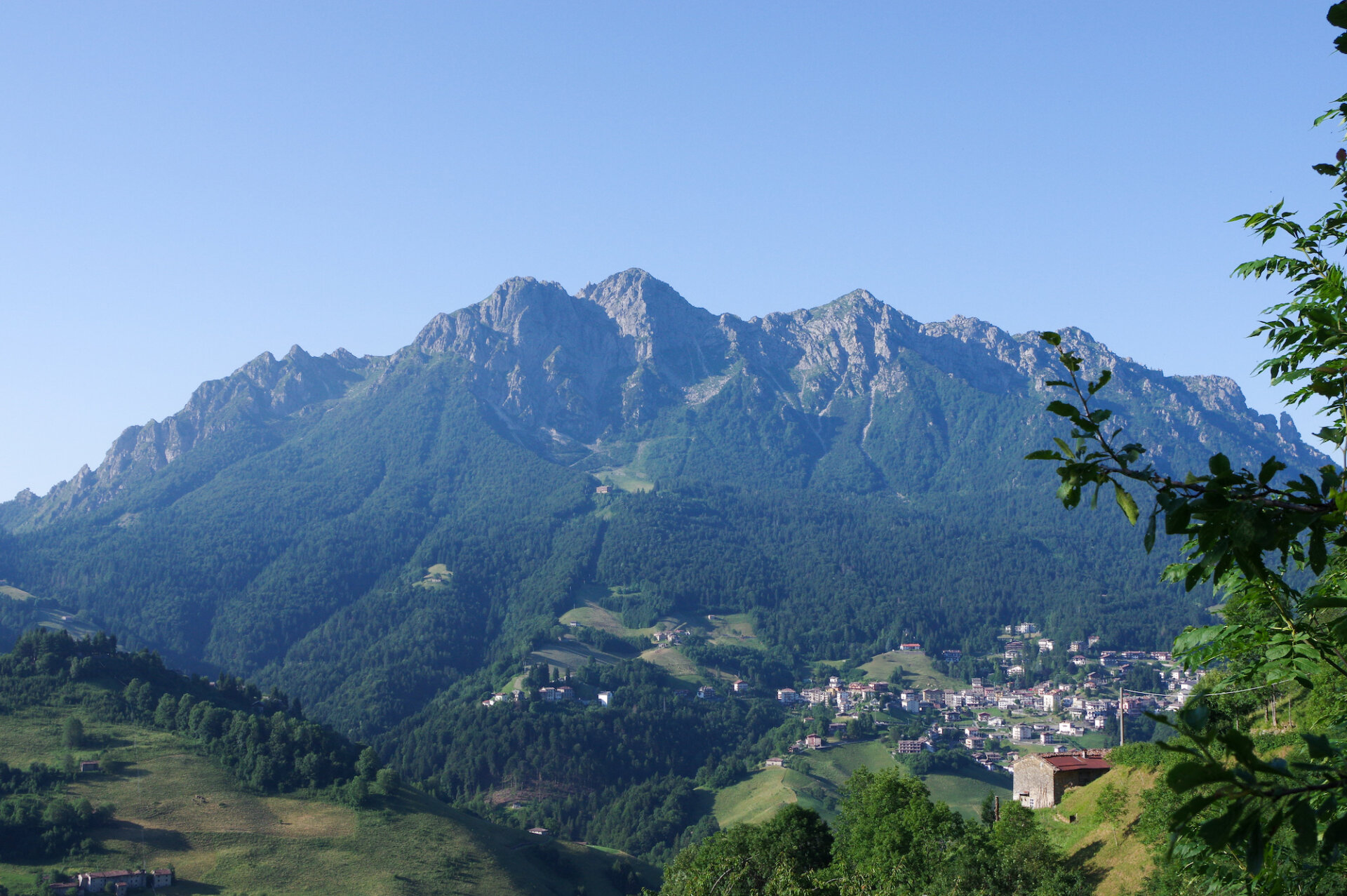 1 - Il monte Alben alla partenza