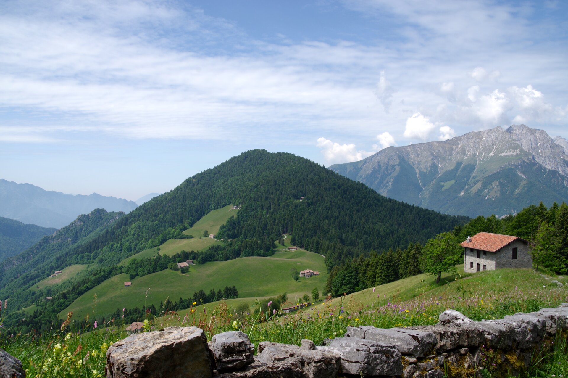 2 - Panorama sulla valle