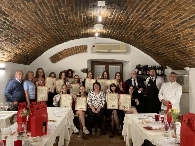 Un Erasmus a suon di cibo e vino, dalla Slovacchia a Bergamo (dal Giopì e la Margì)