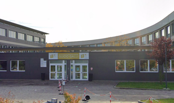 Usava i soldi della scuola per spese personali, arrestato dipendente del Galli di Bergamo