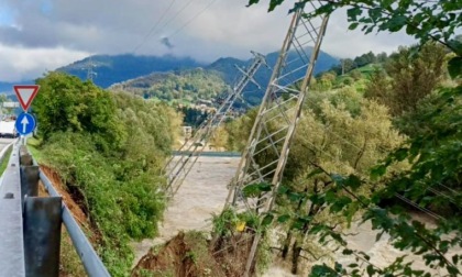 Dopo i due tralicci caduti per il maltempo, a Nembro si scava una linea interrata