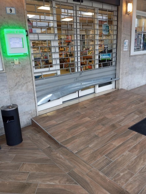 Furto alla farmacia del Santuario di Ghisalba: bottino di poche centinaia di euro ma diversi danni