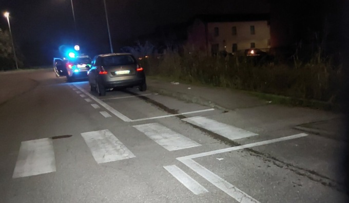 Caravaggio, perde olio e gasolio per oltre due chilometri: multato automobilista