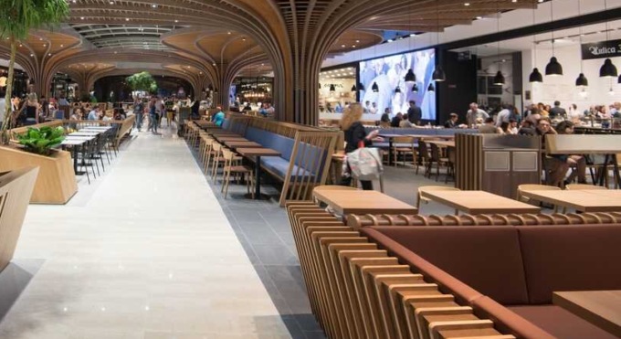 Il piatto non piange più: a Oriocenter la ristorazione fa “concorrenza” allo shopping