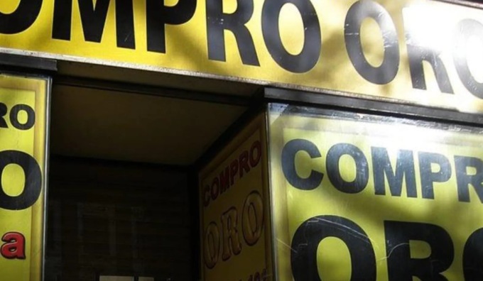 Rapinano la titolare di un Compro Oro a Milano: arrestati al casello di Grumello