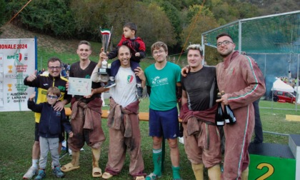 I Rosengarden di Brignano campioni italiani nella scalata al palo della cuccagna