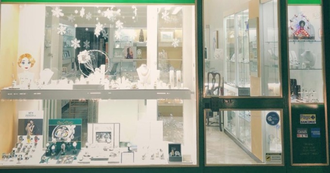 Un’altra attività storica se ne va dal centro: la Serighelli Gioielli chiude dopo 144 anni