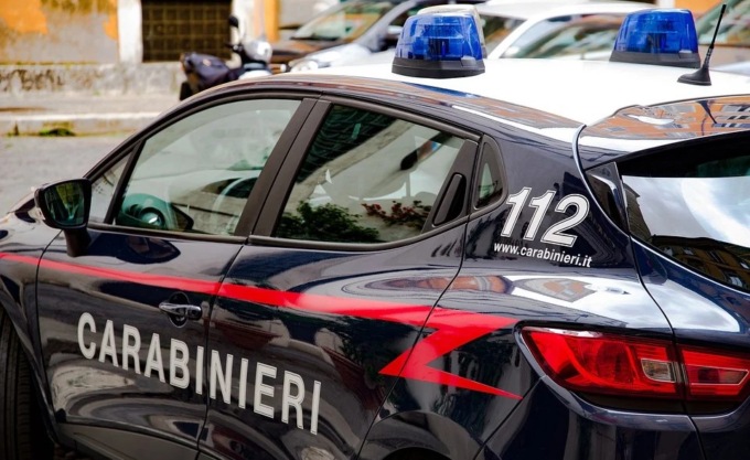 Atti persecutori nei confronti della vicina: divieto di avvicinamento per un 74enne