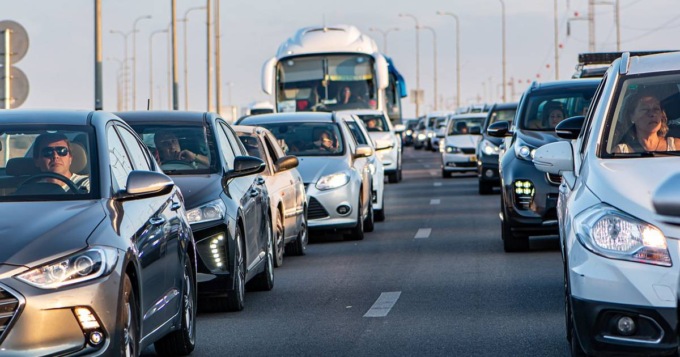 Trasporto pubblico bocciato in Bergamasca, per migliorare servono i soldi delle aziende