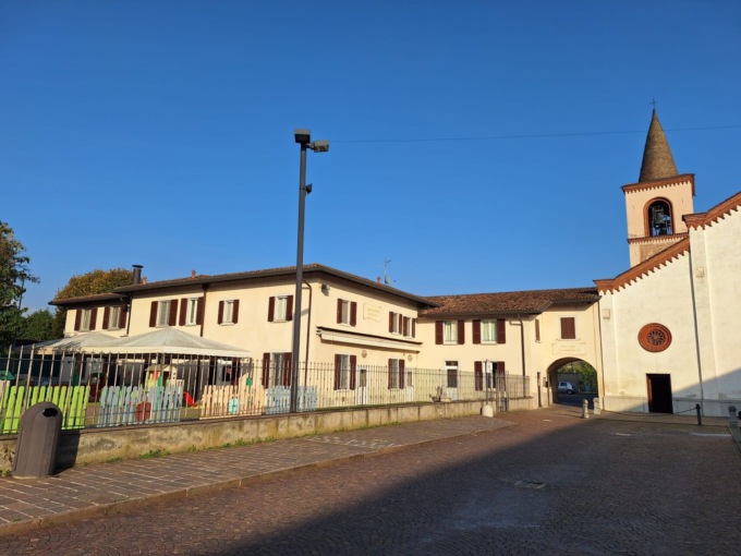 S’intrufola nella comunità delle suore passioniste di Urgnano e porta via 800 euro